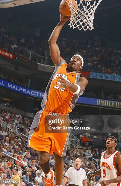 Amare Stoudemire of the Phoenix Suns dunks against the Atlanta Hawks on November 3, 2004 at America West Arena in Phoenix, Arizona. NOTE TO USER:...