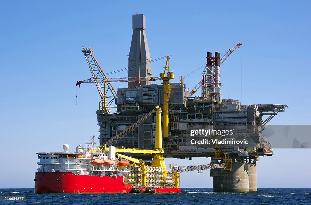 Oil rig