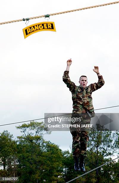 Three Rope Bridge Ranger Us Army Ranger School Fotografías e imágenes de stock - Getty Images