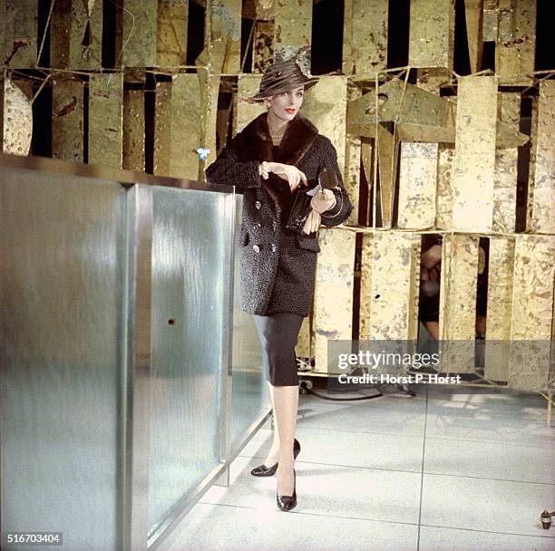 194 Lilly Dache Photos & High Res Pictures Getty Images