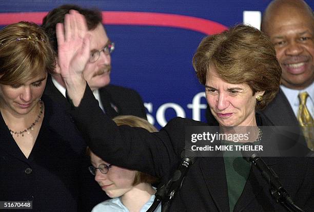 Democratic Maryland Lt. Governor Kathleen Kennedy Townsend concedes defeat to Republican Robert Ehrlich in Maryland's gubernatorial race 05 November...