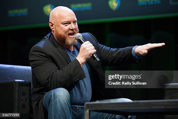 Rick White addresses the crowd during the closing ceremonies of the Silicon Valley Comic Con on March 20, 2016 in San Jose, California.