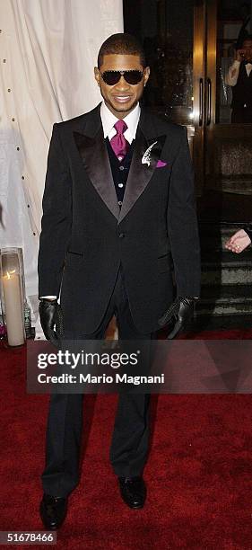 Musician Usher attends the Sean "P. Diddy" Combs 35th Birthday Celebration on November 4, 2004 in New York City.