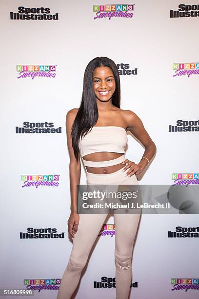 Bracket Challenge Party: SI Swimsuit model Ebonee Davis posing on red carpet during event at Slate. New York, NY 3/14/2016 CREDIT: Michael J....