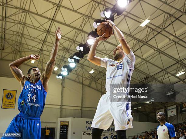 Mychel Thompson of the Santa Cruz Warrors shoots the ball against the Oklahoma City Blue during an NBA D-League game on MARCH 18, 2016 in SANTA CRUZ,...