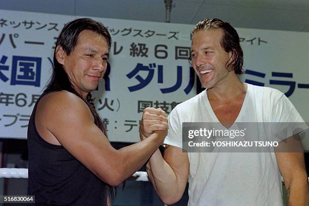Mickey Rourke Hends 18 Mickey Rourke Acteur Photos & High Res Pictures - Getty Images