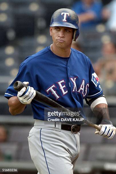 Texas Rangers shortstop Alex Rodriguez glares at Kansas City Royals starting pitcher Shawn Sedlacek after striking out in the fifth inning, 15 July,...