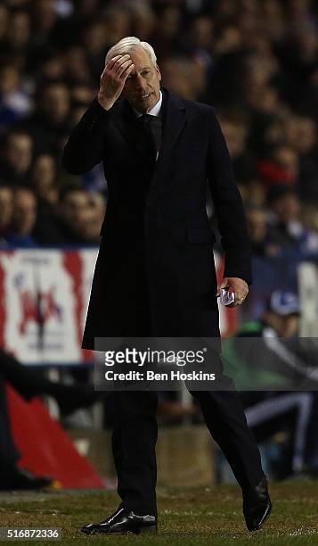 Crystal Palace manager Alan Pardew reacts during The Emirates FA Cup Sixth Round round match between Reading and Crystal Palace at Madejski Stadium...