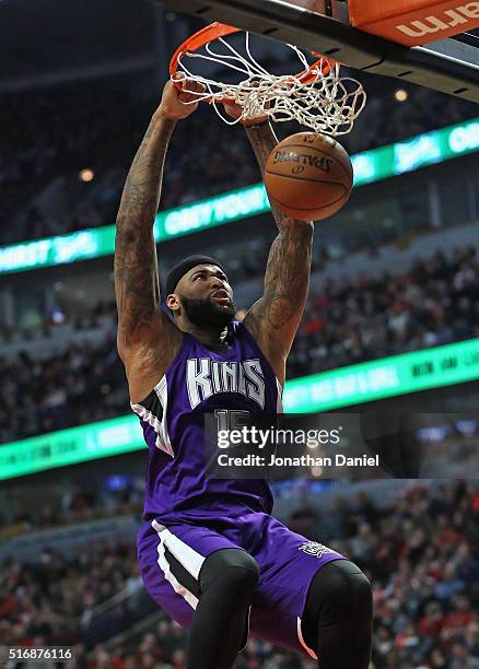 DeMarcus Cousins of the Sacramento Kings dunks against the Chicago Bulls at the United Center on March 21, 2016 in Chicago, Illinois. NOTE TO USER:...