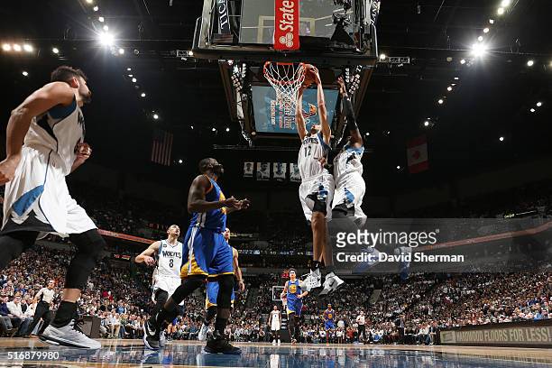 Tayshaun Prince of the Minnesota Timberwolves shoots the ball against the Golden State Warriors on March 21, 2016 at Target Center in Minneapolis,...