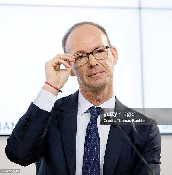 Thomas Rabe Board Of Bertelsmann Photos and Premium High Res Pictures - Getty Images