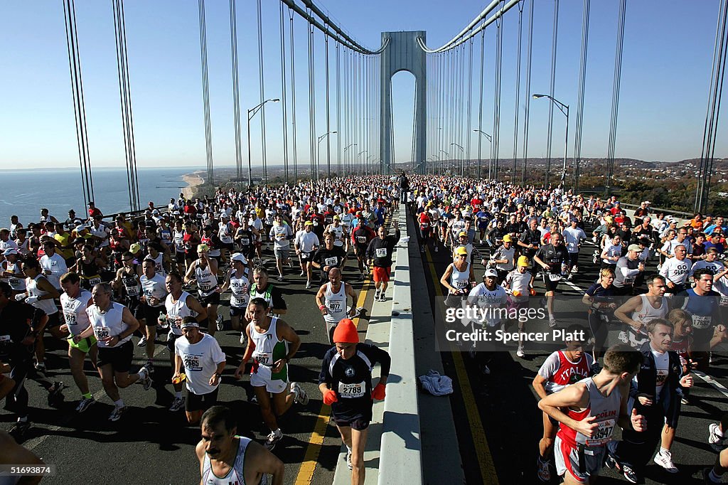 Thousands Run In New York Marathon