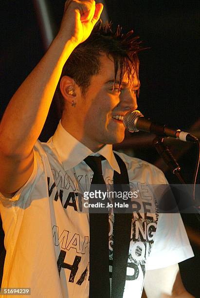 Matt Jay of Busted performs for the annual Regent Street Christmas Lights switching-on ceremony along Regent Street on November 7, 2004 in London,...