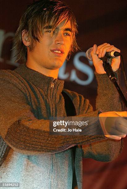 Charlie Simpson of Busted performs for the annual Regent Street Christmas Lights switching-on ceremony along Regent Street on November 7, 2004 in...