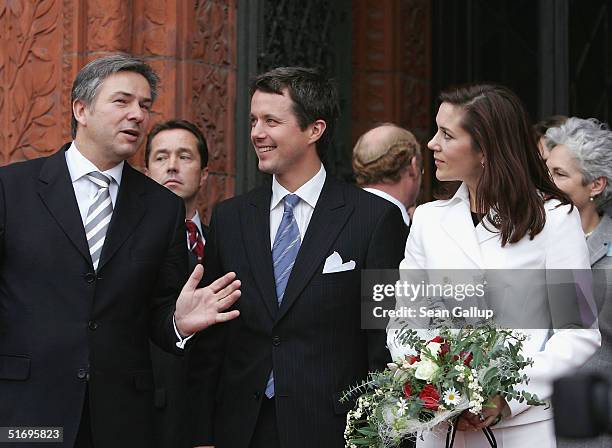 Danish Royal Couple Crown Prince Frederik and his wife Crown Princess Mary chat with Berlin mayor Klaus Wowereit upon leaving Berlin's City Hall...