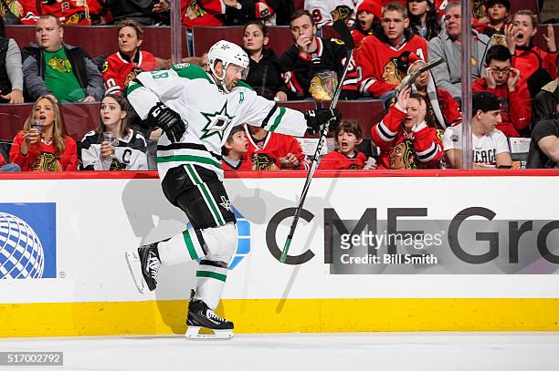 Vernon Fiddler of the Dallas Stars reacts after scoring his second goal in the first period of the NHL game against the Chicago Blackhawks at the...