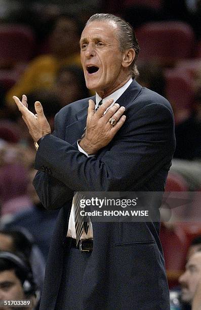 477 Referees Riley Photos and Premium High Res Pictures - Getty Images 477 Referees Riley Photos and Premium High Res Pictures - Getty Images