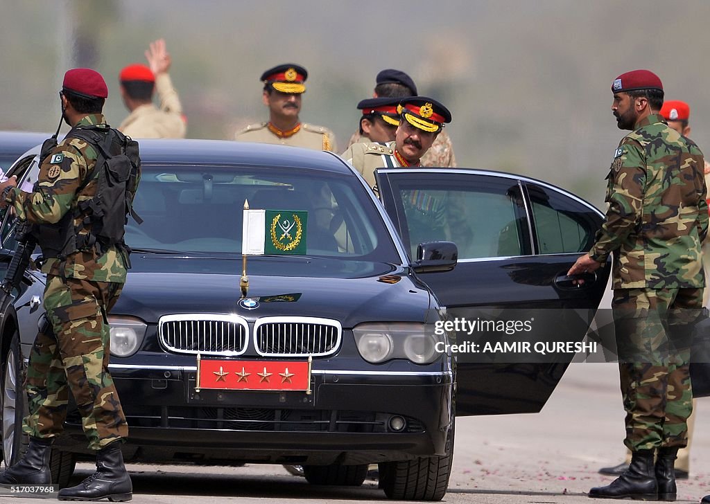 PAKISTAN-POLITICS-NATIONAL-DAY