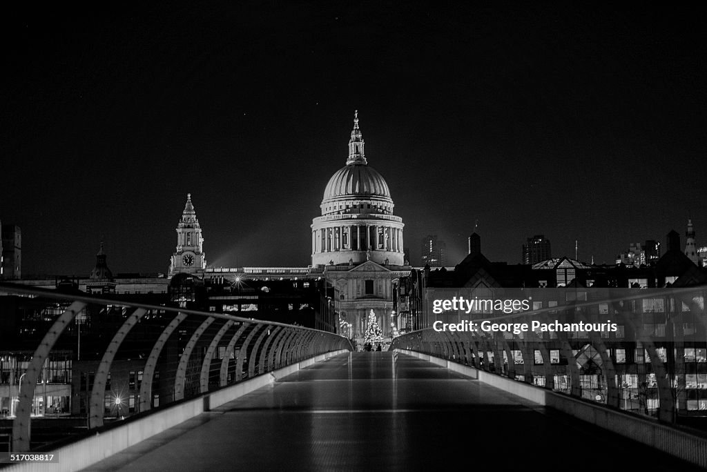 St.Pauls Cathedral from the Millenium Bridge