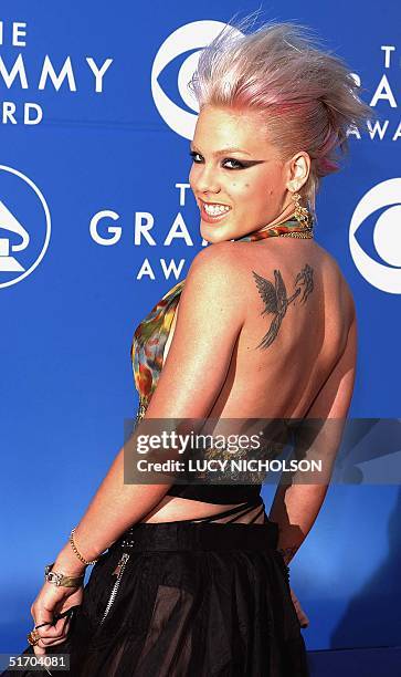 Singer Pink arrives at the 44th Annual Grammy Awards in Los Angeles, CA, 27 February 2002. Pink, Christina Aguilera, Lil' Kim and Mya are nominated...