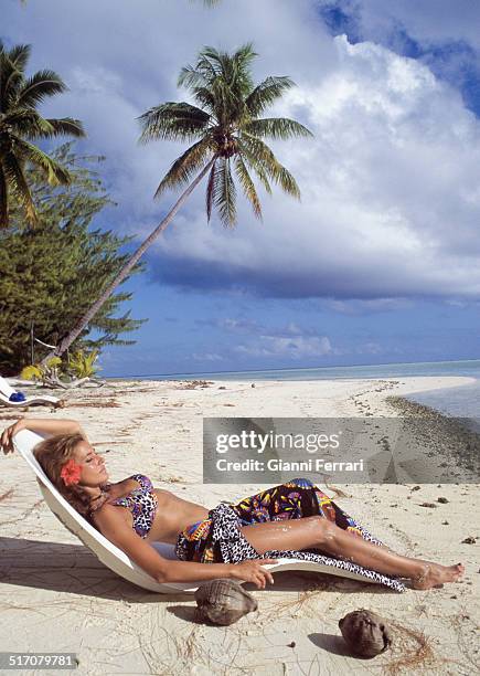 The Spanish actress and television presenter Elsa Anka on the island of Moorea, 2nd July 1997, Polynesia.