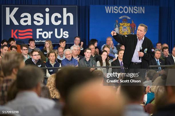 Republican presidential candidate Ohio Gov. John Kasich speaks at a campaign rally at the Crowne Plaza Milwaukee West hotel on March 23, 2016 in...