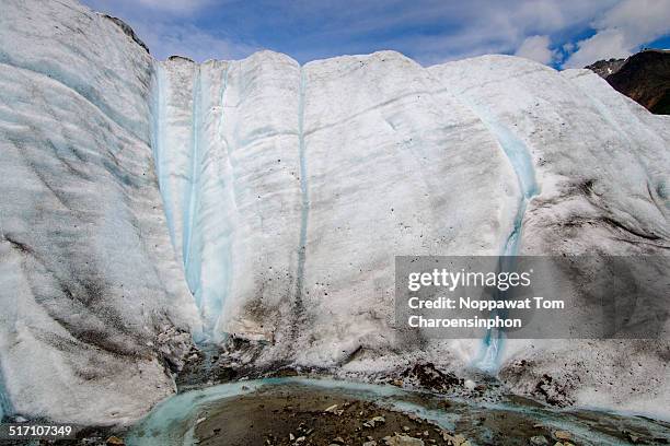 glacier wall alaska - root glacier stockfoto's en -beelden