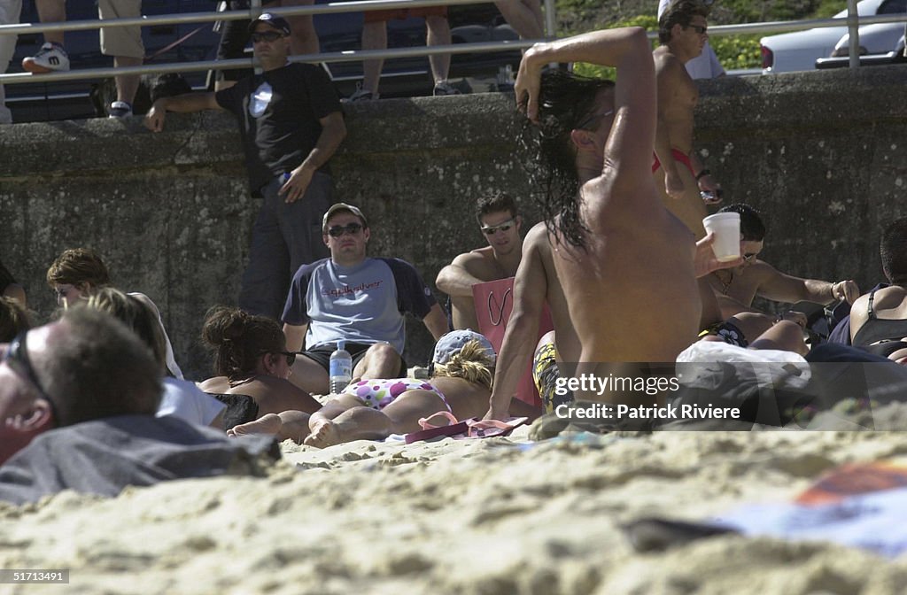 Britney Spears Visits Bondi Beach