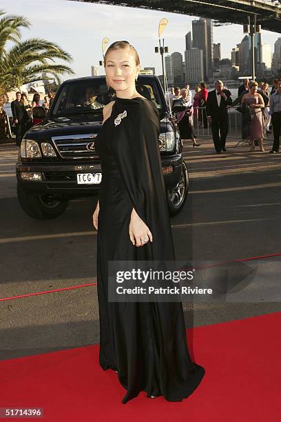 Actress Sarah Wynter, wearing a Lisa Ho designer dress, attends the 6th annual "Lexus If Awards" at Luna Park November 10, 2004 in Sydney, Australia.