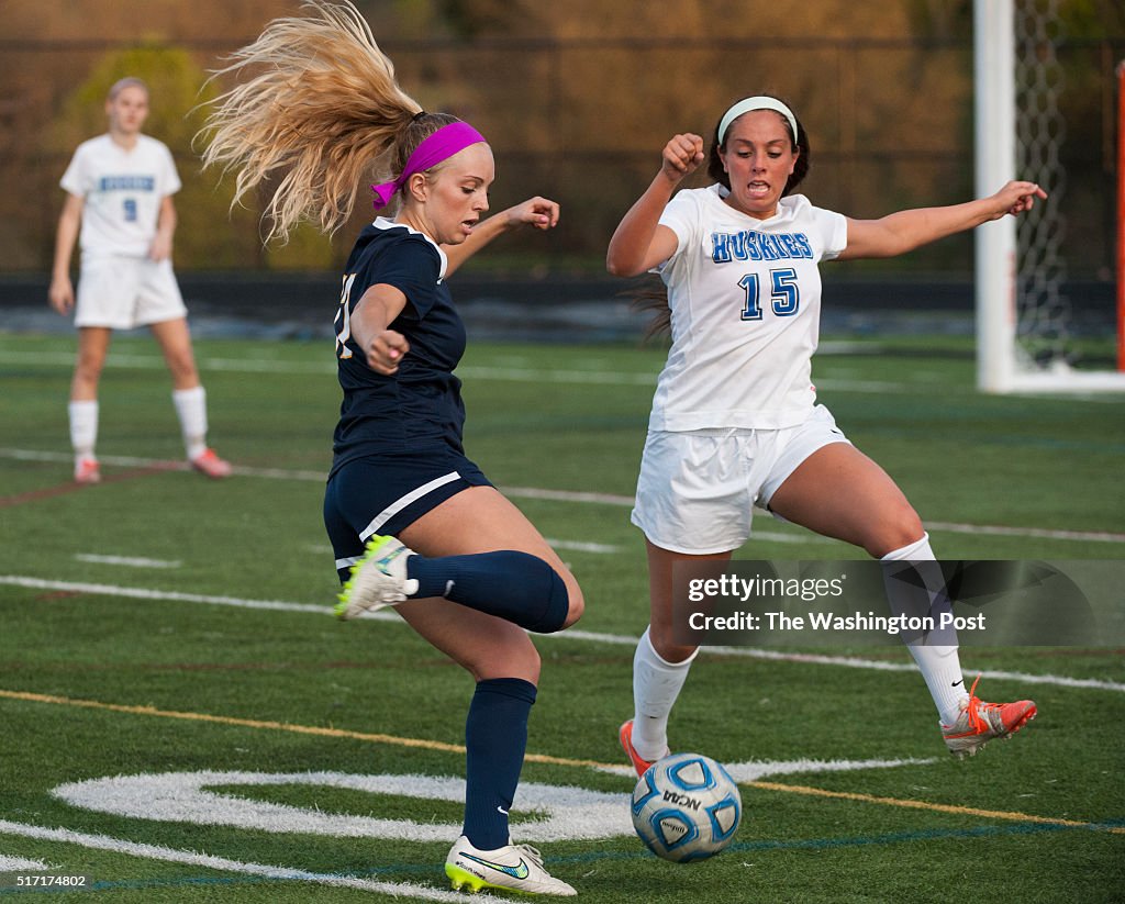 Loudoun County at Tuscarora girls' soccer