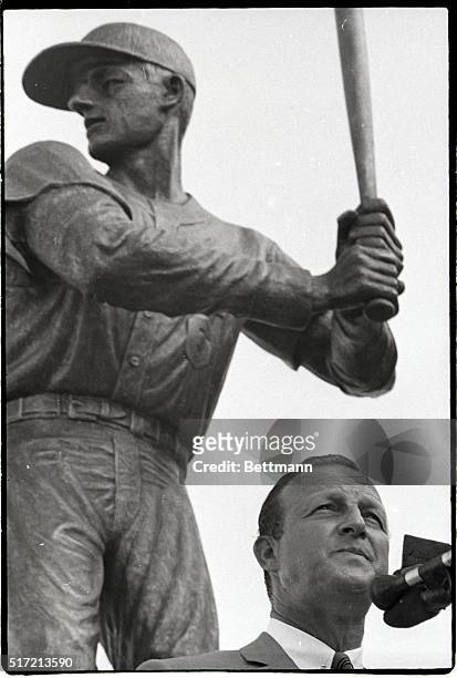St. Louis, MO- Overshadowed by an 8-foot-tall bronze statue of himself, as he overshadows most men who have ever played the game of baseball, Stan...