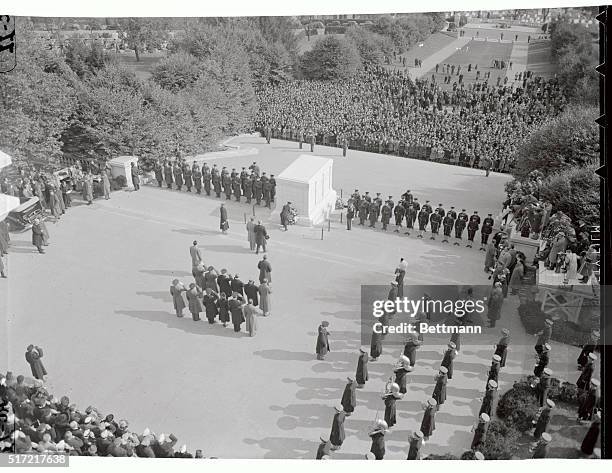 Kreatives Bild zu Tomb Of The Unknown Soldier Photos and Premium High Res Pictures Foto zu Tomb Of The Unknown Soldier Photos and Premium High Res Pictures