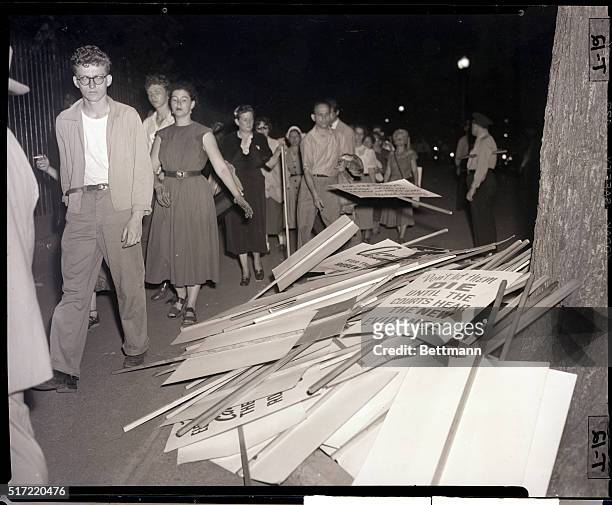 Washington, DC- Following the news of the execution of atom spies, Julius and Ethel Rosenberg, shortly after 8PM, picketers in front of the White...
