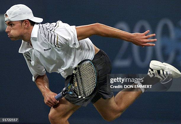 Andy Roderick Serving 2,704 Andy Roddick Serve Stock Photos, High-Res Pictures, and Images ...