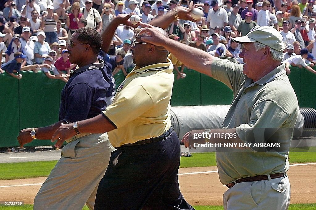 2001 Baseball Hall of Fame inductees Bill Mazerosk