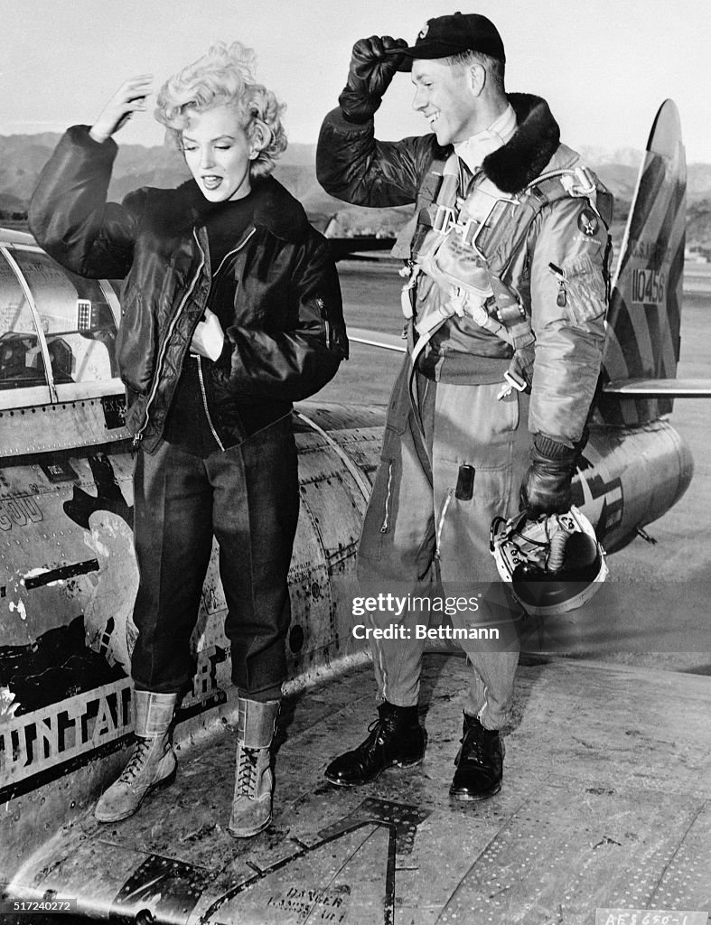 Marilyn Monroe Talking with Lieutenant
