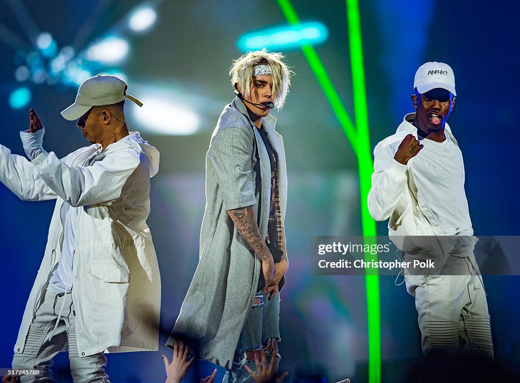 Justin Bieber In Concert - 2016 Purpose World Tour - Los Angeles, CA