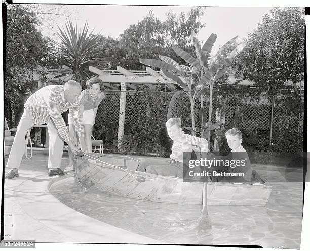 The Farrows of Beverly Hills, John Villiers Farrow and Maureen O'Sullivan Farrows, "sufficient unto themselves" with their six charming children for...