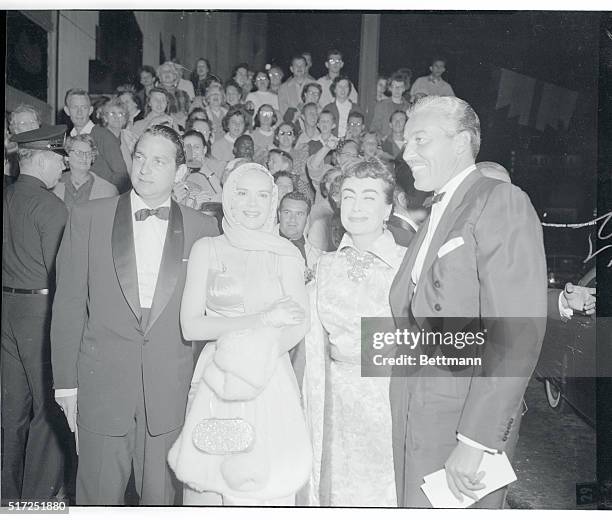 Bob Fallon 469 Crawford Wilson Photos & High Res Pictures - Getty Images