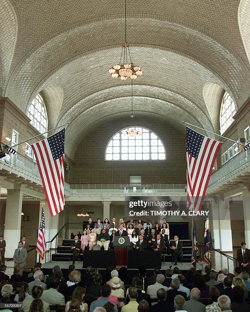 US President George W. Bush addresses new citizens