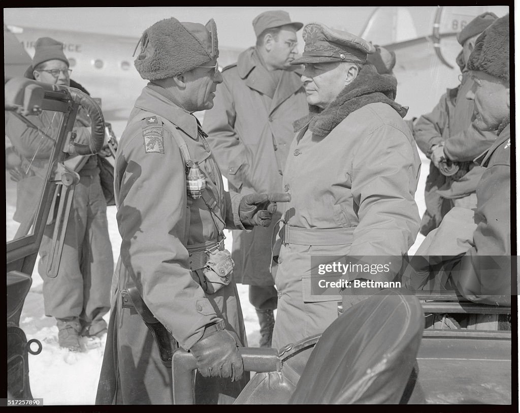 Lt General Matthew Ridgway and General MacArthur are shown here, with ...