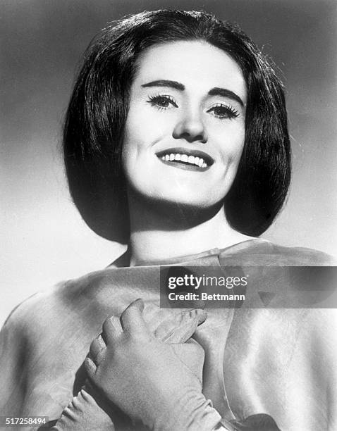 The celebrated diva Joan Sutherland will return to the "Bell Telephone Hour" in color on NBC-TV Monday, Feb. 3rd to sing music from the opera "La...