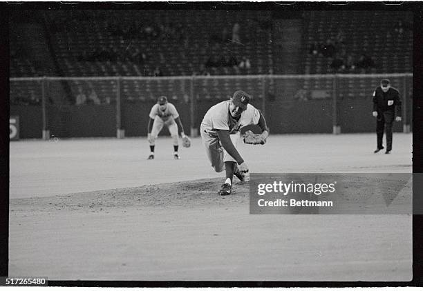 The New York Met's pitcher Tom Seaver pitched a four-hit shutout, 6-0 victory over the San Francisco Giants during this game. Seaver, the Cy Young...