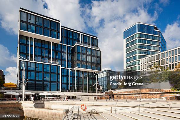 modern architecture at dalmannkai - hafencity hamburg stock-fotos und bilder