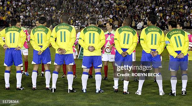 The Brazilian team, all wearing jerseys to celebrate the last game of Brazilian striker Romario de Souza Faria, before the start of the or "La Gran...