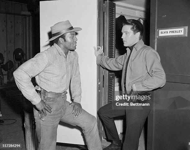 They've had great admiration for each other for years, but recently Jim Brown, the fabulous gridiron hero and currently western actor, dropped in on...