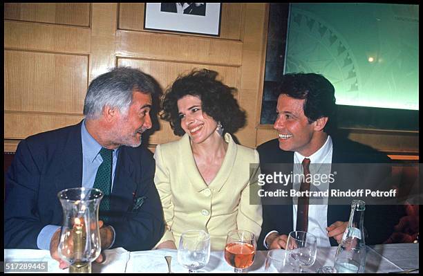 Jean Claude Brialy, Fanny Ardant and Michel Leeb - 100th representation of the play "Je ne suis pas un Homme facile" by Jean Loup Dabadie.