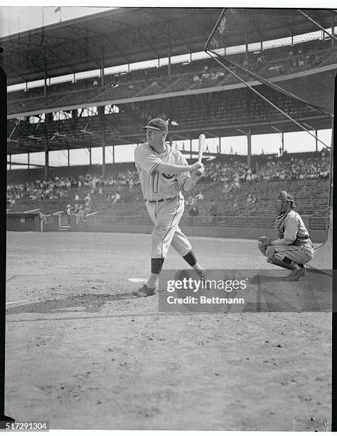 Charles Hartnett, catcher of the Chicago Cubs, probable National League pennant winners.