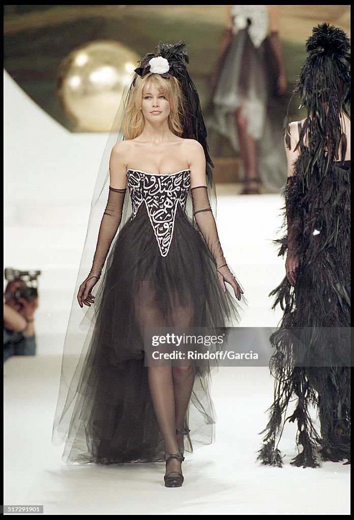Haute Couture Fashion Show Spring Summer 1994 Collections