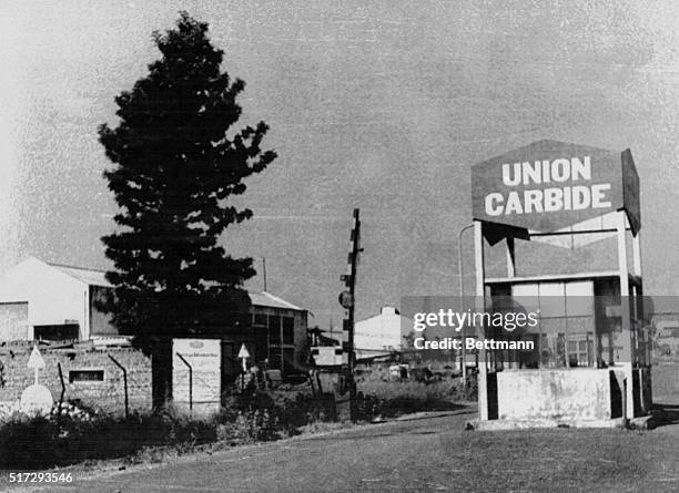 General view of the Union Carbide plant here is shown. A gas leakage from this pesticide plant caused the death of hundreds of people. Thousands more...